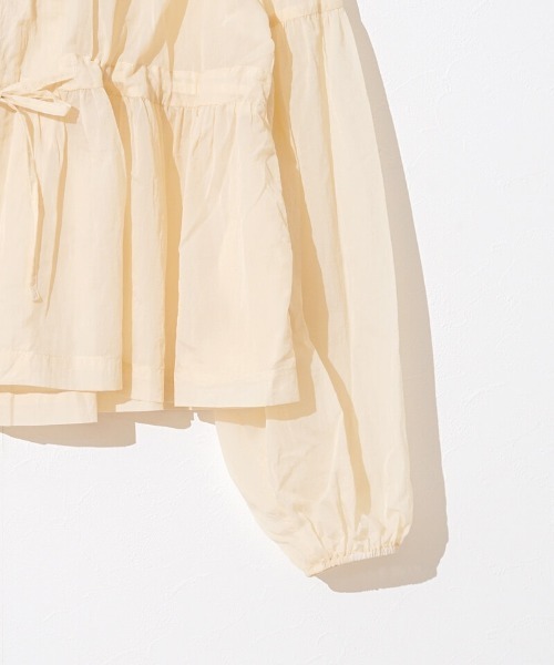 flower（フラワー）の「レディフレアフーディー（ナイロンジャケット・レディース・ホワイト/ベージュ・FREE）」の19枚目の写真