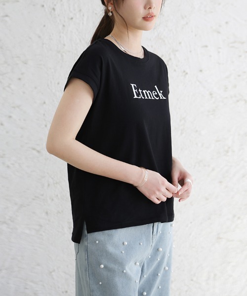 Doux Belle(ドゥーベル)の「コットン英字半袖Tシャツ(Tシャツ/カットソー・レディース・ブラック/オフホワイト・MEDIUM)」の4枚目の写真