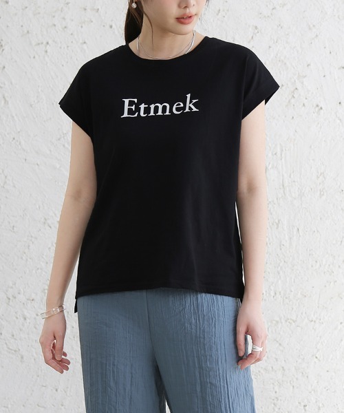 Doux Belle(ドゥーベル)の「コットン英字半袖Tシャツ(Tシャツ/カットソー・レディース・ブラック/オフホワイト・MEDIUM)」の7枚目の写真