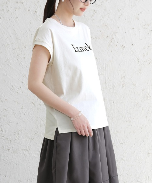 Doux Belle(ドゥーベル)の「コットン英字半袖Tシャツ(Tシャツ/カットソー・レディース・ブラック/オフホワイト・MEDIUM)」の19枚目の写真