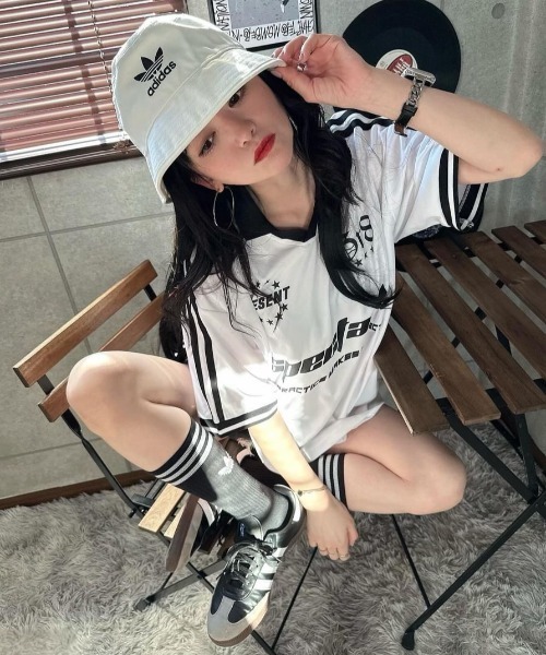 8(eight)(エイト)の「サッカー半袖Tシャツ(Tシャツ/カットソー・メンズ・オフホワイト/ネイビー/ブラック・MEDIUM/LARGE)」の2枚目の写真