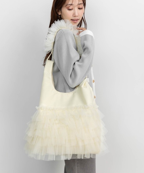 RANDA（ランダ）の「【A4対応】ティアードチュールフリル2WAYバッグ（ショルダーバッグ・レディース・グレー/ピンク/クリーム/ブルー・FREE）」の3枚目の写真
