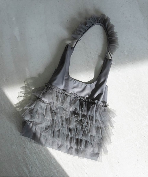 RANDA（ランダ）の「【A4対応】ティアードチュールフリル2WAYバッグ（ショルダーバッグ・レディース・グレー/ピンク/クリーム/ブルー・FREE）」の11枚目の写真