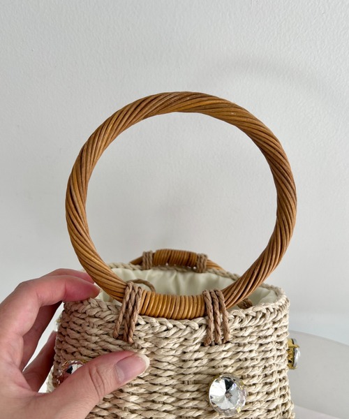 Loueme（ルエム）の「ビジュー巾着かごバッグ（かごバッグ・レディース・ブラウン/アイボリー・FREE）」の6枚目の写真