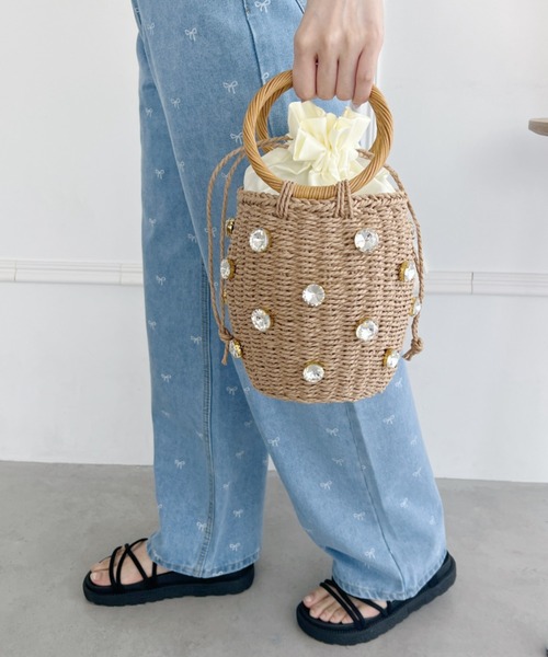 Loueme（ルエム）の「ビジュー巾着かごバッグ（かごバッグ・レディース・ブラウン/アイボリー・FREE）」の17枚目の写真