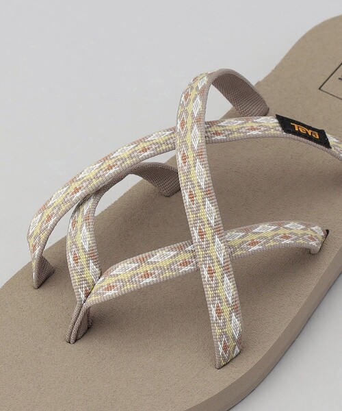 FREAK'S STORE(フリークスストア)の「Teva/テバ Olowahu/レディース オロワフ(サンダル・レディース・ブラック/ベージュ・6/8/7)」の13枚目の写真