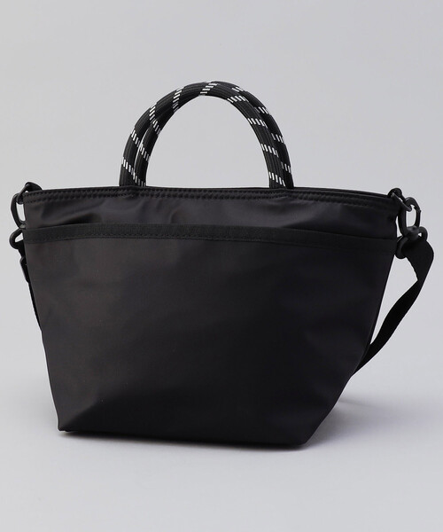 FREAK'S STORE（フリークスストア）の「FREDRIK PACKERS × FREAK'S STORE/フレドリックパッカーズ 別注 TRAVEL FAM TOTE/トラベル ファムトートバッグ（ショルダーバッグ・レディース・ブラック/シルバー・ONE SIZE）」の6枚目の写真