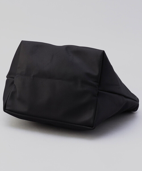 FREAK'S STORE（フリークスストア）の「FREDRIK PACKERS × FREAK'S STORE/フレドリックパッカーズ 別注 TRAVEL FAM TOTE/トラベル ファムトートバッグ（ショルダーバッグ・レディース・ブラック/シルバー・ONE SIZE）」の7枚目の写真