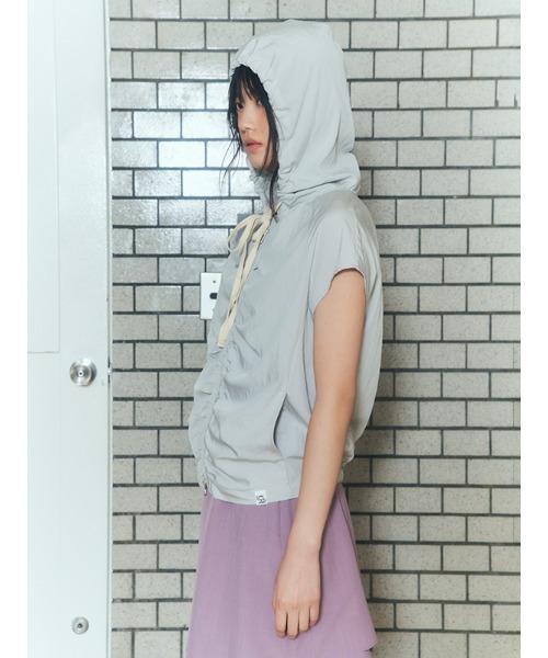CHAROL(シャロル)の「フロントファスナーフードトップス(その他トップス・レディース・チャコール/ライトグレー/ライトグリーン・FREE)」の15枚目の写真
