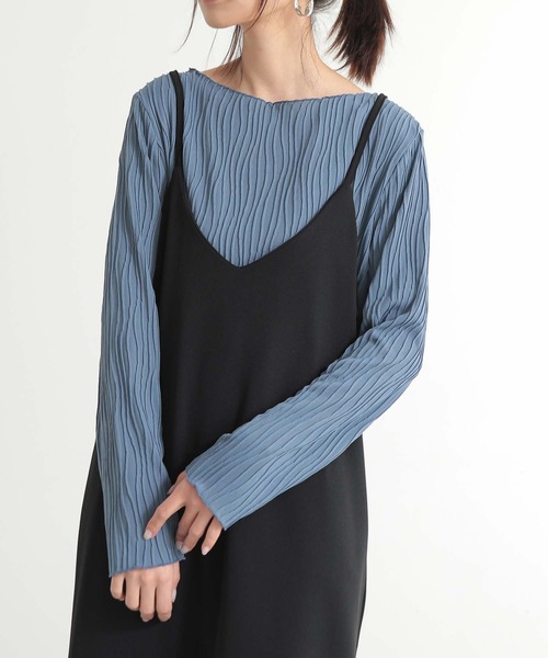 and it_(アンドイット)の「リップルストライプボートネックカットソー(Tシャツ/カットソー・レディース・ブラック/ダークブルー/グレイッシュベージュ・M/L)」の3枚目の写真