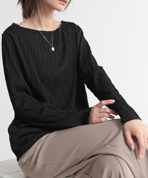 and it_(アンドイット)の「リップルストライプボートネックカットソー(Tシャツ/カットソー・レディース・ブラック/ダークブルー/グレイッシュベージュ・M/L)」の6枚目の写真