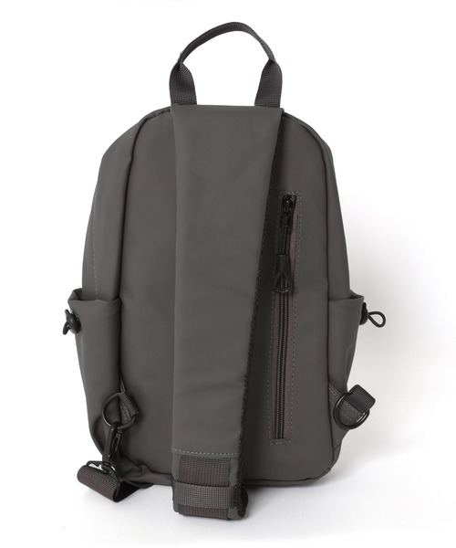 GLAZOS（グラソス）の「マルチポケットボディバッグ（バックパック/リュック・キッズ・ブラック/グレー・フリー）」の12枚目の写真