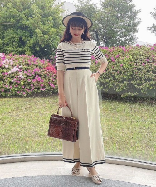 an another angelus（アンアナザーアンジェラス）の「バイカラーライン使いワイドパンツ/ananotherangelus（その他パンツ・レディース・ネイビー/アイボリー・2/1）」の16枚目の写真