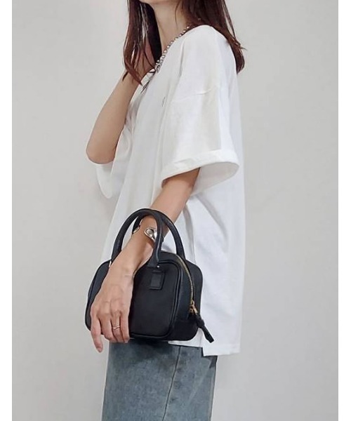 Re:EDIT（リエディ）の「ワンポイント刺繍オーバーサイズTシャツ（Tシャツ/カットソー・レディース・オレンジ/ネイビー/ホワイト・MEDIUM/LARGE）」の19枚目の写真