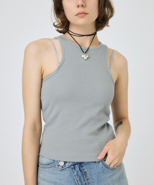 MOUSSY(マウジー)の「STRAP MINIMAL タンクトップ(タンクトップ・レディース・ホワイト/ブラック/ライトグレー/レッド・1/2)」の4枚目の写真