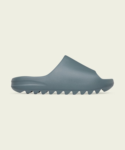 adidas(アディダス)の「YZY SLIDE(サンダル・メンズ・ブルー/ダークグレー/グレー・25.5cm/26.5cm/27.5cm/28.5cm/29.5cm/30.5cm/31.5cm/23.5cm/24.5cm)」の3枚目の写真
