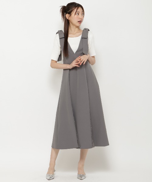 REDYAZEL（レディアゼル）の「ショルダーリボンレース切替ワンピース（ジャンパースカート・レディース・オフホワイト/ブラック/グレー・SMALL/MEDIUM）」の3枚目の写真