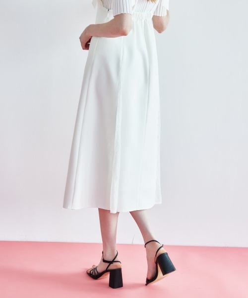 REDYAZEL（レディアゼル）の「ショルダーリボンレース切替ワンピース（ジャンパースカート・レディース・オフホワイト/ブラック/グレー・SMALL/MEDIUM）」の16枚目の写真