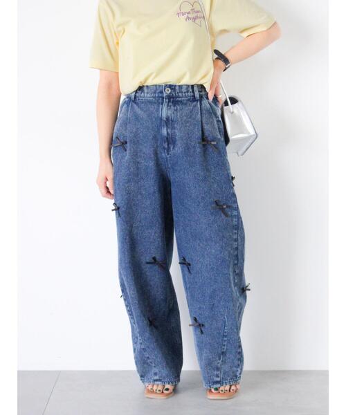 ehka sopo(エヘカソポ)の「リボン付ワイドデニムパンツ(デニムパンツ・レディース・サックスブルー/キナリ/ネイビー・F)」の1枚目の写真