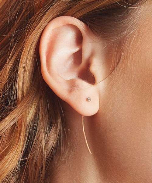 les bonbon(ルボンボン)の「【les bonbon】diamond hook pierce/ダイヤモンドフックピアス(ピアス(片耳用)・レディース・イエローゴールド・FREE)」の1枚目の写真