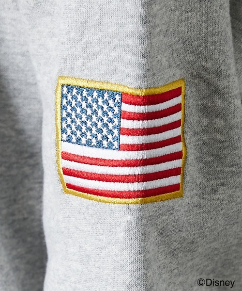 Disney（ディズニー）の「ディズニー ミッキー/綿100％裏起毛ヴィンテージ風トレーナー ＜大きいサイズ有＞GEVS.（スウェット・レディース・モカ/ブラック/杢グレー/アイボリー・M/L/LL/3L/4L/5L/6L）」の11枚目の写真