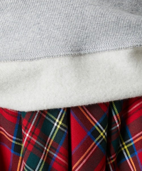 Disney（ディズニー）の「ディズニー ミッキー/綿100％裏起毛ヴィンテージ風トレーナー ＜大きいサイズ有＞GEVS.（スウェット・レディース・モカ/ブラック/杢グレー/アイボリー・M/L/LL/3L/4L/5L/6L）」の14枚目の写真