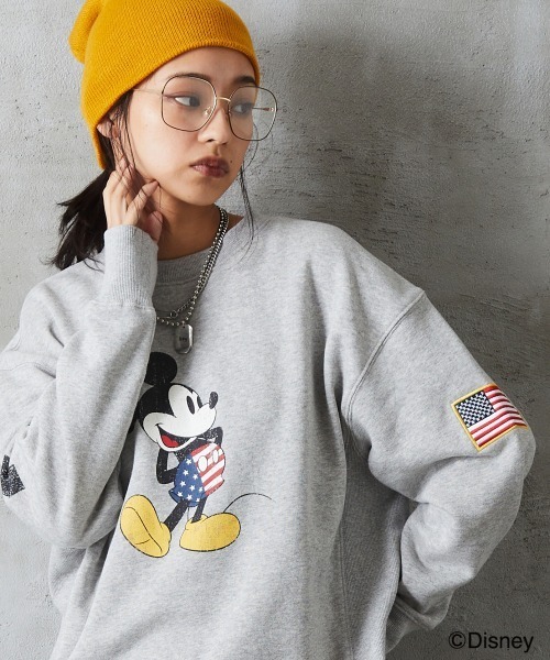 Disney（ディズニー）の「ディズニー ミッキー/綿100％裏起毛ヴィンテージ風トレーナー ＜大きいサイズ有＞GEVS.（スウェット・レディース・モカ/ブラック/杢グレー/アイボリー・M/L/LL/3L/4L/5L/6L）」の7枚目の写真