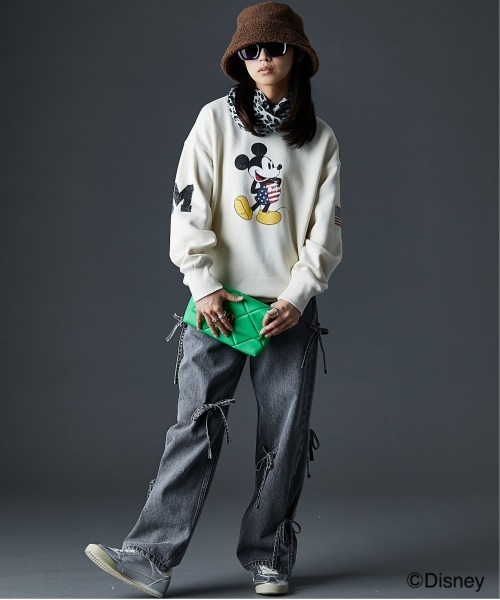 Disney（ディズニー）の「ディズニー ミッキー/綿100％裏起毛ヴィンテージ風トレーナー ＜大きいサイズ有＞GEVS.（スウェット・レディース・モカ/ブラック/杢グレー/アイボリー・M/L/LL/3L/4L/5L/6L）」の5枚目の写真