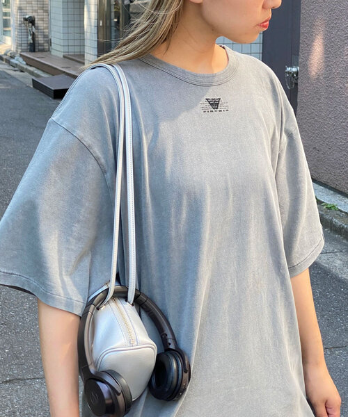 CIAOPANIC(チャオパニック)の「【ユニセックス】ピグメント加工ワンポイント刺繍Tシャツ(Tシャツ/カットソー・レディース・ブルー/グレー/チャコールグレー・FREE)」の11枚目の写真
