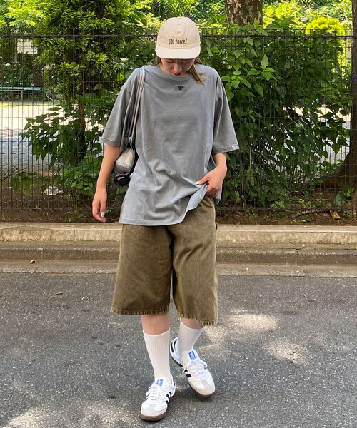 CIAOPANIC(チャオパニック)の「【ユニセックス】ピグメント加工ワンポイント刺繍Tシャツ(Tシャツ/カットソー・レディース・ブルー/グレー/チャコールグレー・FREE)」の7枚目の写真