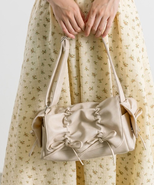 OLIVE des OLIVE（オリーブデオリーブ）の「ドロストフラップショルダーバッグ　1041120170（ショルダーバッグ・レディース・スミクロ/ピンク/アイボリー・FREE）」の7枚目の写真