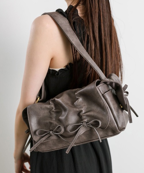 OLIVE des OLIVE（オリーブデオリーブ）の「ドロストフラップショルダーバッグ　1041120170（ショルダーバッグ・レディース・スミクロ/ピンク/アイボリー・FREE）」の9枚目の写真