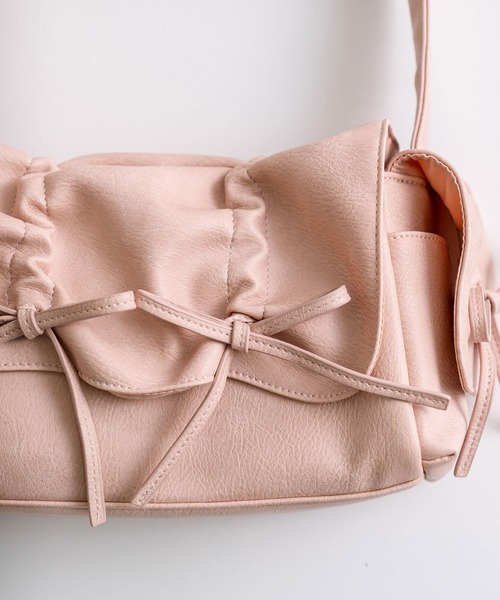 OLIVE des OLIVE（オリーブデオリーブ）の「ドロストフラップショルダーバッグ　1041120170（ショルダーバッグ・レディース・スミクロ/ピンク/アイボリー・FREE）」の21枚目の写真