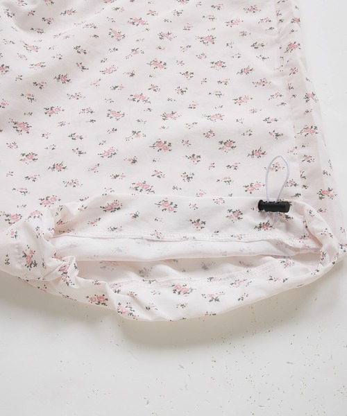Diable baiser(ディアブルベーゼ)の「花柄カーゴパンツ(カーゴパンツ・レディース・ホワイト・3L/MEDIUM/LL/LARGE)」の12枚目の写真