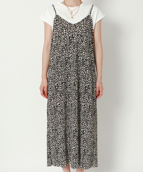 GORGE（ゴージ）の「《落ち感×カットプリーツ》レディース キャミワンピース 細見え効果 春夏秋（ワンピース・レディース・ブラック/ブラウン系その他/ミント/モカ/ホワイト×ブラック・F）」の12枚目の写真