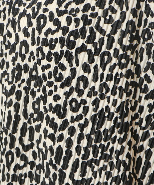 GORGE（ゴージ）の「《落ち感×カットプリーツ》レディース キャミワンピース 細見え効果 春夏秋（ワンピース・レディース・ブラック/ブラウン系その他/ミント/モカ/ホワイト×ブラック・F）」の7枚目の写真