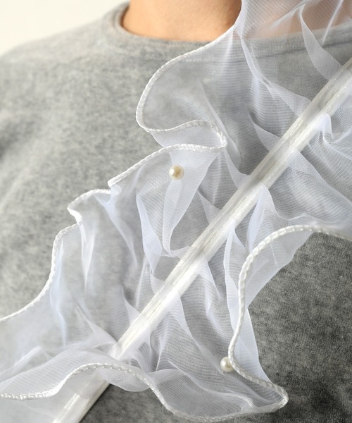 emesuelee（エメスーリー）の「パール付きフリルスマホショルダー（スマホグッズ・レディース・ホワイト/ブラック・フリー）」の15枚目の写真