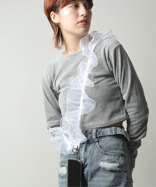 emesuelee（エメスーリー）の「パール付きフリルスマホショルダー（スマホグッズ・レディース・ホワイト/ブラック・フリー）」の20枚目の写真