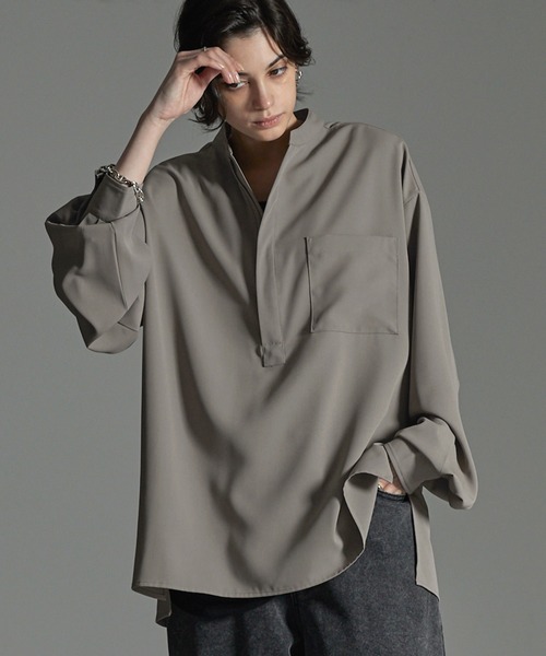 CIYOT（シヨウト）の「【CIYOT-シヨウト-】ドレープハーフジップオーバーサイズバンドカラーシャツ（シャツ/ブラウス・メンズ・ダークブラウン/ライトグレー/ブラック/モカ/チャコール/アイボリー・L/M）」の6枚目の写真