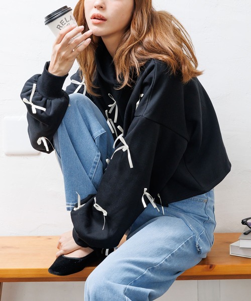 mili an deni（ミリアンデニ）の「裏起毛フリルリボンフードプルオーバー（スウェット・レディース・ブラック/アイボリー/杢グレー・M）」の8枚目の写真