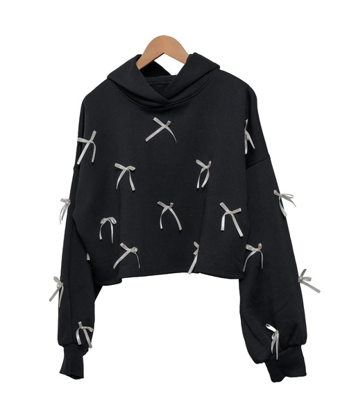 mili an deni（ミリアンデニ）の「裏起毛フリルリボンフードプルオーバー（スウェット・レディース・ブラック/アイボリー/杢グレー・M）」の19枚目の写真