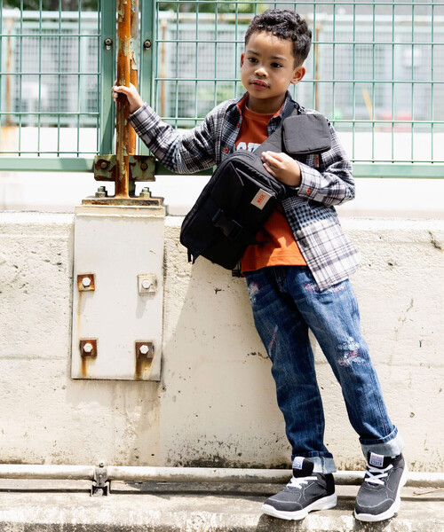 WASK（ワスク）の「ミニポーチ付きルショルダーバッグ（ボディバッグ/ウエストポーチ・キッズ・レッド/ブラック・ONESIZE）」の6枚目の写真