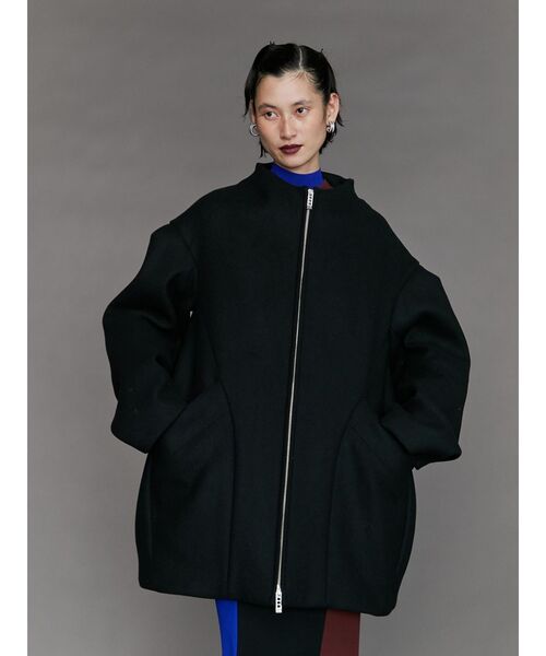 UN3D.（アンスリード）の「TUCK SHOLDER MIDDLE CT / タックショルダー