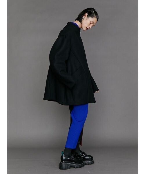 UN3D.（アンスリード）の「TUCK SHOLDER MIDDLE CT / タックショルダー