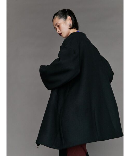 【美品】UN3D. TUCK SHOULDER MIDDLE COAT 36 UN3D.（アンスリード）の「TUCK SHOLDER MIDDLE CT / タックショルダー