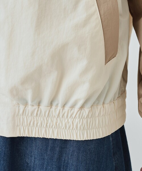 Cutie Blonde（キューティーブロンド）の「【洗える】大人レトロ 配色トラックジャケット（ブルゾン・レディース・ブラック系4/モスグリーン系4/キャメル・04/03/02）」の5枚目の写真