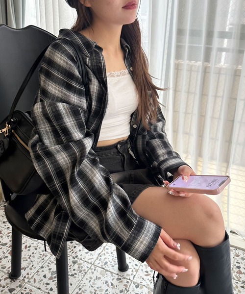 OLIVE des OLIVE(オリーブデオリーブ)の「チェックBigシャツ(シャツ/ブラウス・レディース・ブラウン/サックスブルー/ブラック・FREE)」の14枚目の写真