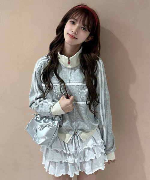 .KOM（ドットコム）の「A'GEM/9 × .kom『.kom/ドットケーオーエム』リボンスポーツジャージ（ジャージ・レディース・ブラック/グレー・FREE）」の14枚目の写真