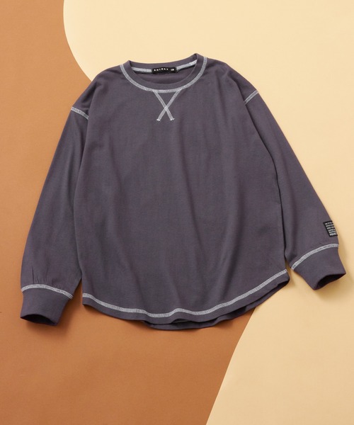 SHISKY（シスキー）の「SHISKY / シスキー ワンポイント ステッチデザイン オーバーサイズ ロンT 長袖 キッズ（Tシャツ/カットソー・キッズ・オフホワイト/ブラック/ダークグリーン/チャコール/パープル/杢グレー・110/140/130/120/160/150）」の4枚目の写真