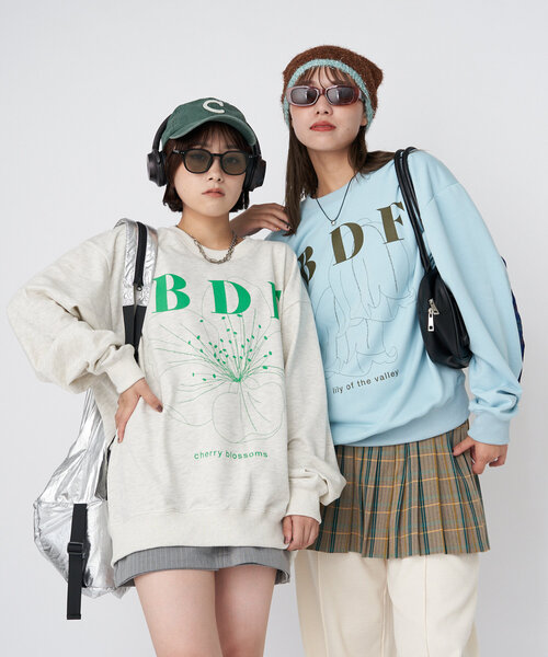 CIAOPANIC(チャオパニック)の「【WEB限定】BDFフラワープリントスウェット(スウェット・レディース・アイボリー/サックスブルー/ライトグレー/ホワイト/オレンジ/イエロー/ネイビー/ピンク/レッド/ブルー/グレー/チャコールグレー・ONE SIZE)」の20枚目の写真